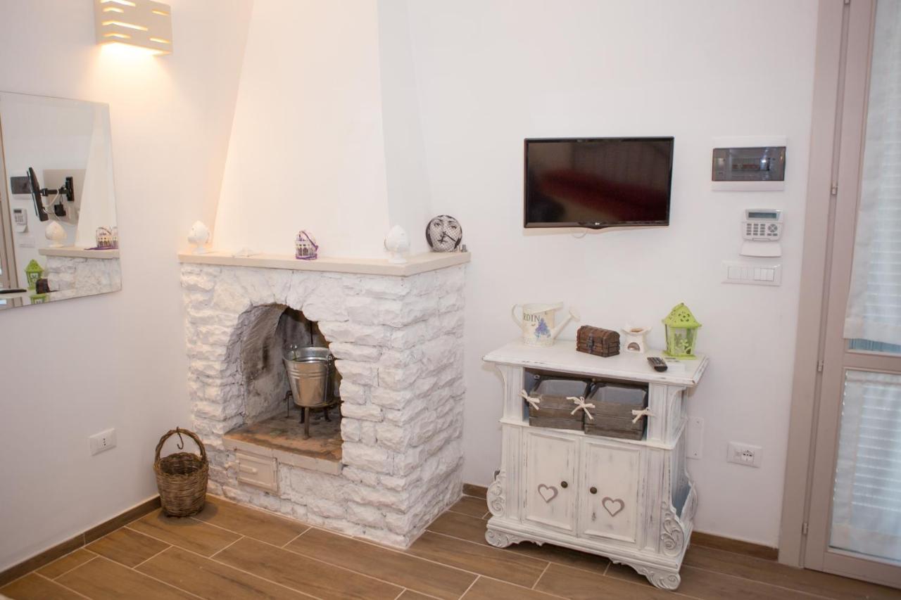 B&B Medali Vernole Buitenkant foto