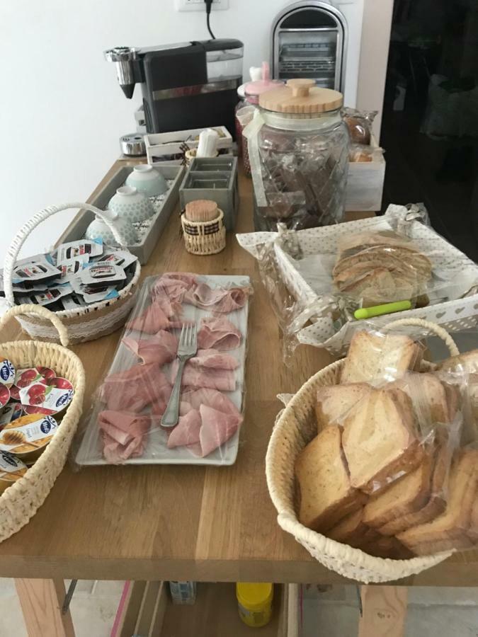 B&B Medali Vernole Buitenkant foto