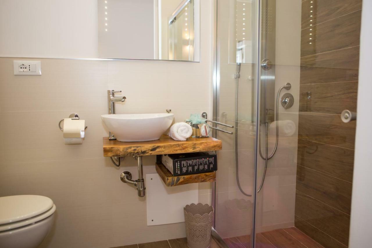 B&B Medali Vernole Buitenkant foto